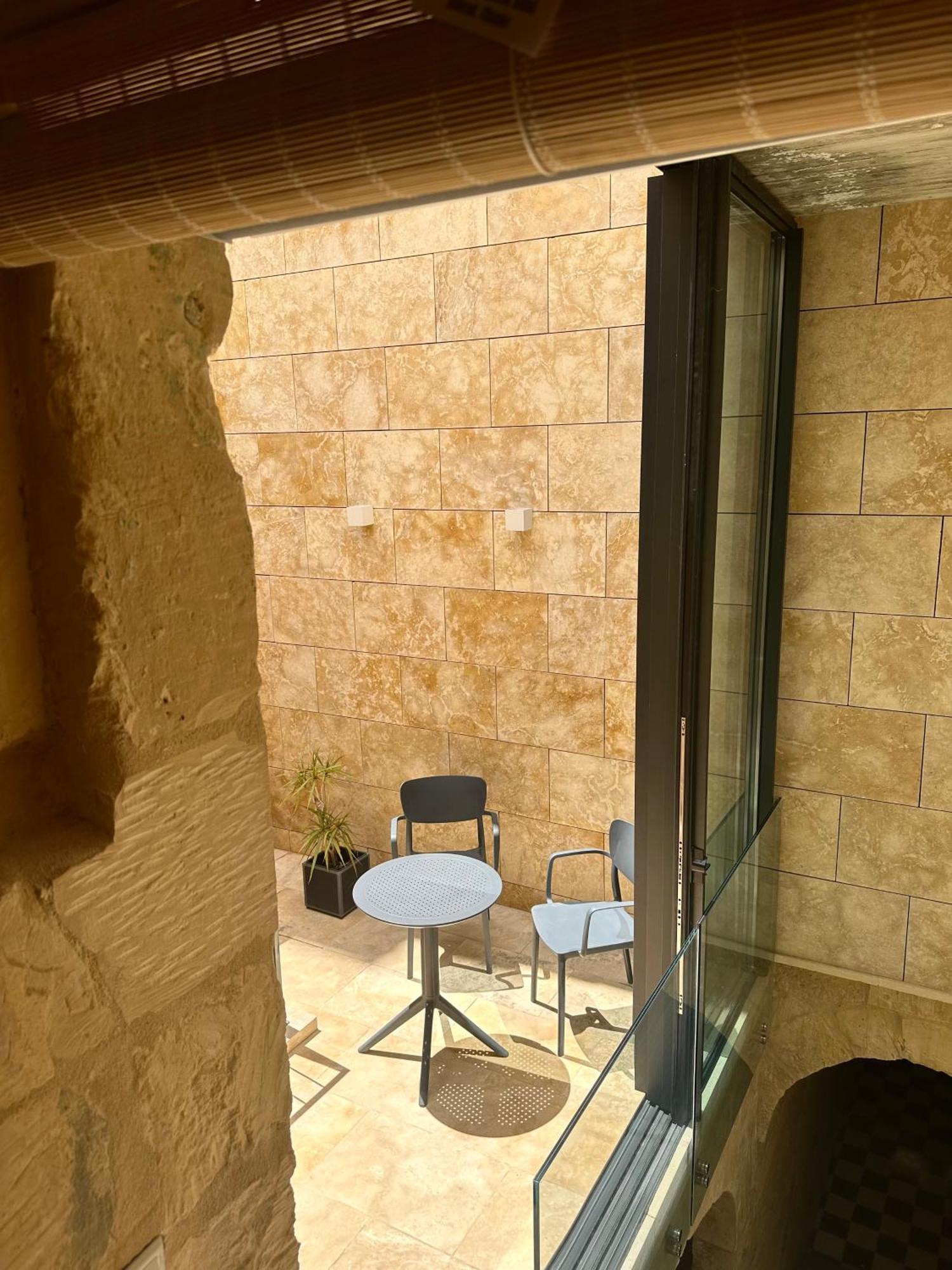 Numru 27 Expertly Restored Small House Of Character Cospicua Exterior photo